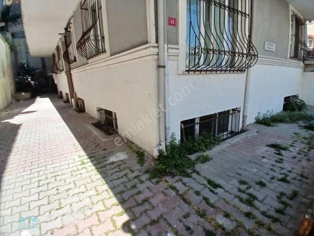 Silahtarağa'da 1+1 Masrafsız Kat Mülkiyetli Satılık Daire
