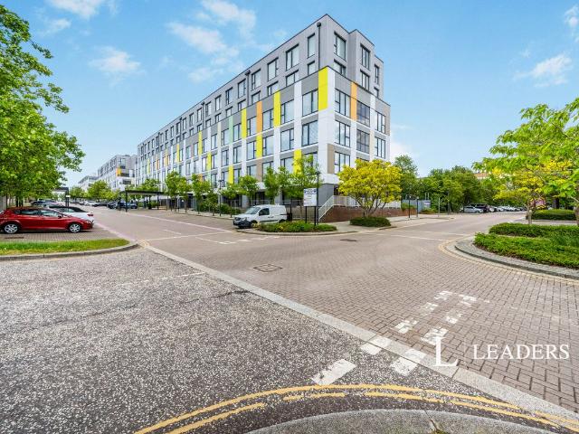 Silbury Boulevard, Milton Keynes, Buckinghamshire MK9, 2 bed flat to rent, £1,700 pcm | PrimeLocation