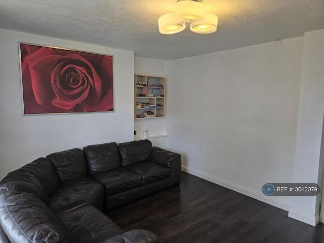 Silbury House, London, SE26 1 bed flat to rent £1,550 pcm £358 pw