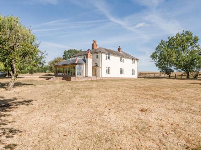 Silchester, Reading RG7, 5 bed flat to rent, £5,950 pcm | PrimeLocation