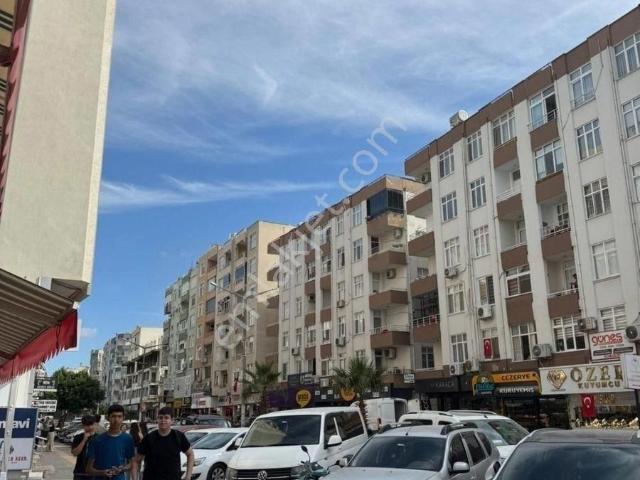 Silifke Gazi Mahallesi Atatürk Caddesi’nde Geniş 4+1
