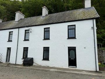 Siliwen Road, Bangor LL57, 2 bed end terrace house to rent, £900 pcm | PrimeLocation