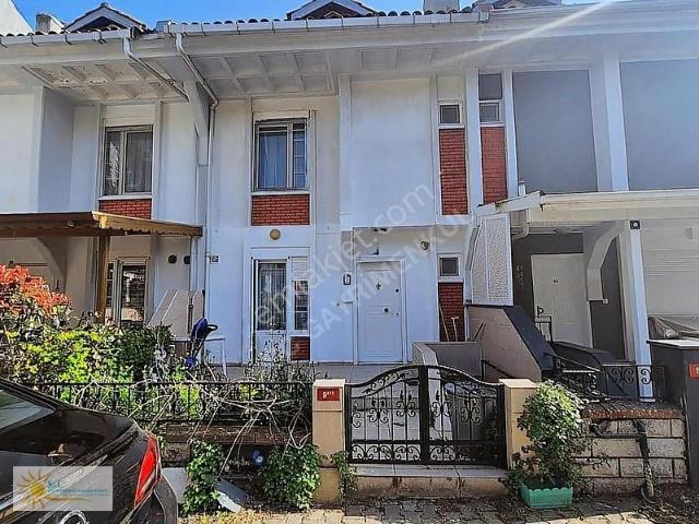 Silivri Marmara Uyumkent Sitesinde A Tipi Lüks Eşyalı Tripleks