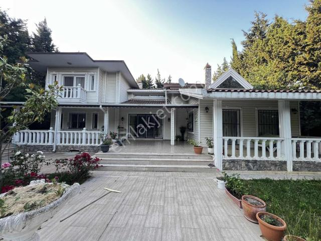 Silivri Ortaköy De 1925m² Arsa İçerisinde Satılık Lüx Villa