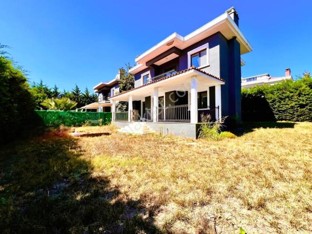 Silivri Ortaköy De Site İçinde Müstakil Deniz Manz Kiralık Villa