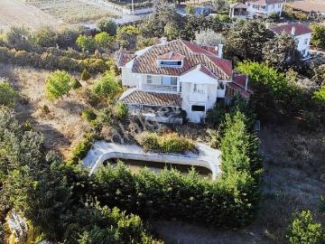 Silivri Alipaşada Ticari + Konut İmarlı, Havuzlu Villa