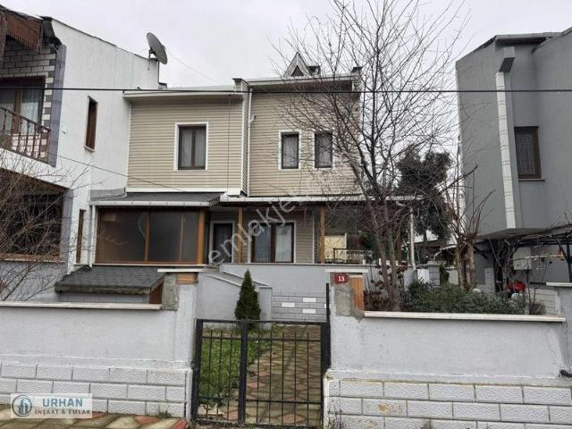 Silivri Altınorak Sitesi Satılık 4+1 Tripleks Villa