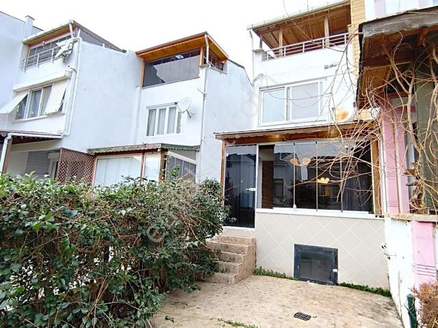 Silivri Basınkent 1 Sitesi'nde Kiralık Deniz Manzaralı Tripleks