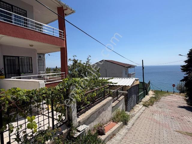 Silivri Cumhuriyet Mahallesinde 2+1 Kiralık Bahçe Katı Daire