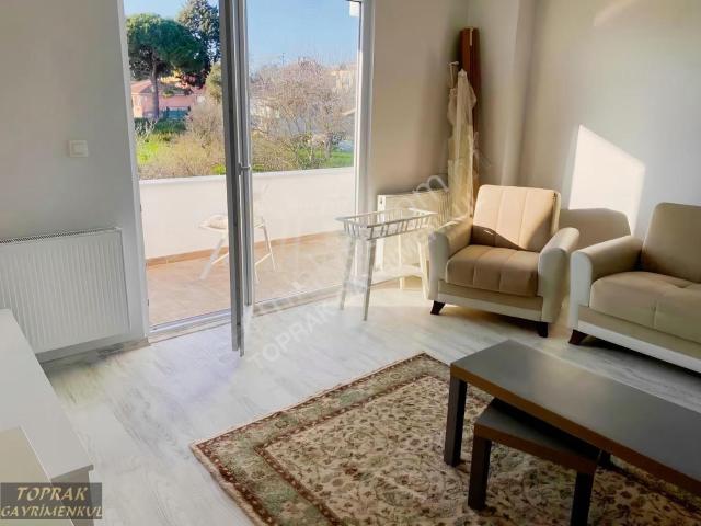 Silivri Değirmenköy Mah. Full Eşyalı Arakat Çarşı İçerisinde