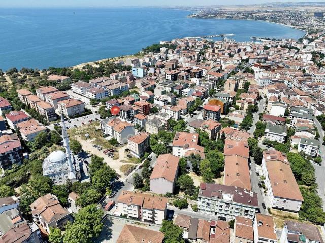 Silivri Esentepe'de Satılık 3+1 Ebeveyn Banyolu İskanlı Daire