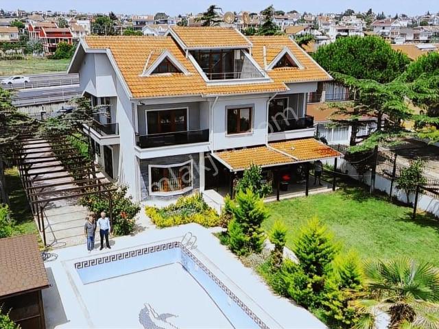 Silivri Gümüşyaka Da 5+1 Satılık Villa / Yalı Denize Sıfır Eşsiz