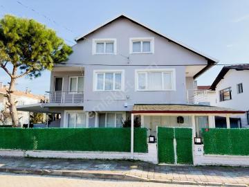 Silivri Semizkumlar'da Deniz Manzaralı 5+1 Masrafsız Villa