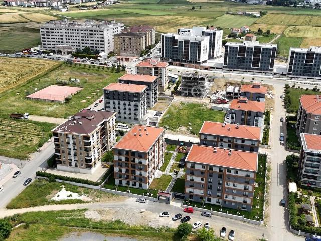 Silivri Yeni Mah. Merkezi Konumda Site İçi Sıfır Ferah 2+1