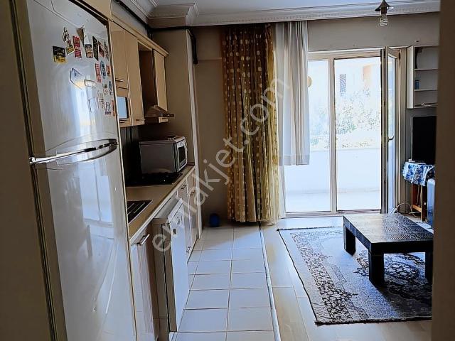 Silivri Yeni Mah.kiralık Full Eşyalı 1+1 90 M2. Ara Kat Daire