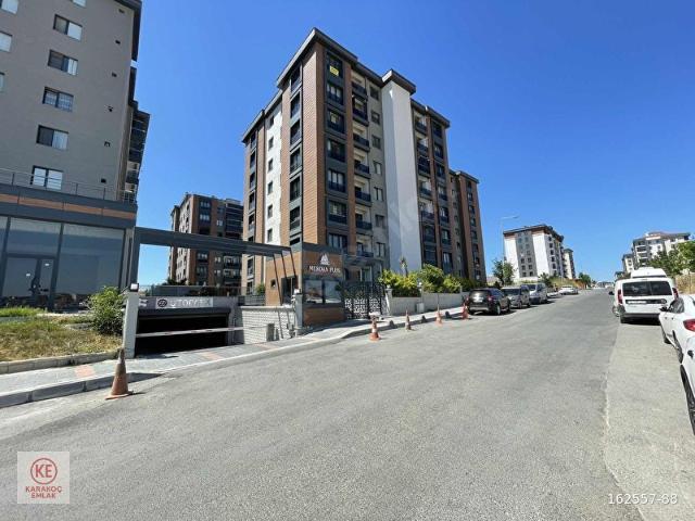 Silivri Yeni Mahallede Havuzlu Site İçerisinde 3+1 Lüks Daire