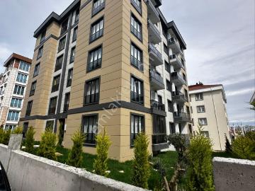 Silivri Yeni Mahallede Sıfır Güney Cephe Geniş Ferah 2+1 Kiralık Daire