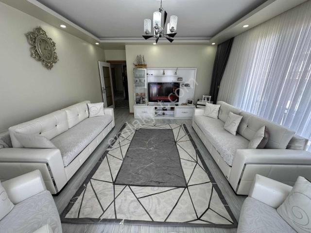 Silivri Yeni Mahallede 140 M2 Butik Sitede Satılık 3+1 Daire