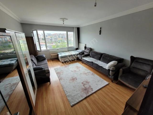 Silivri Yeni Mh. 3+1 Kiralık Daire Geniş Ferah Site İçerisinde