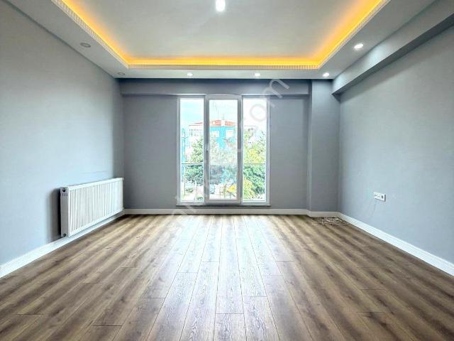 Silivri Yenimahalle 4 Yıllık Yeni Binada 2+1 Kiralık Daire