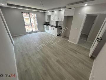 Silivri'de Satılık Sıfır Bina'da Asansörlü 2+1 Açık Mutfak Daire