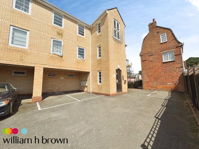 Silks Way, Braintree CM7, 2 bed flat to rent, £1,150 pcm | PrimeLocation