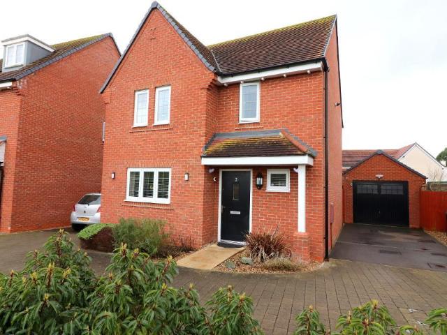Silsoe MK45 3 bed detached house to rent £1,850 pcm £427 pw