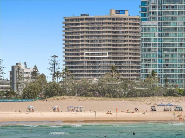 Sip, Surf, and Soak Up Greenmount Views