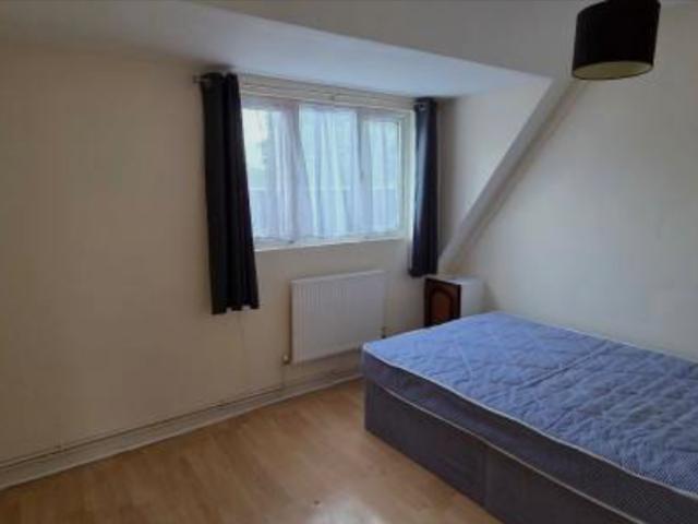Sipson Road, West Drayton UB7, 3 bed flat to rent, £2,000 pcm | PrimeLocation