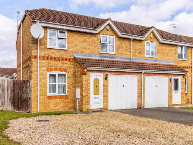 SIR ISAAC NEWTON DRIVE, BOSTON 3 bed house to rent £950 pcm £219 pw