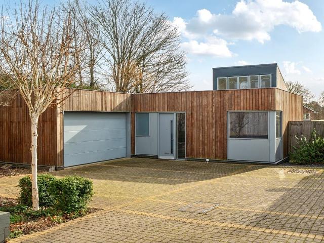 Sir John Moore Close, Winchester, Hampshire SO22, 2 bed detached house to rent, £2,800 pcm | PrimeLocation