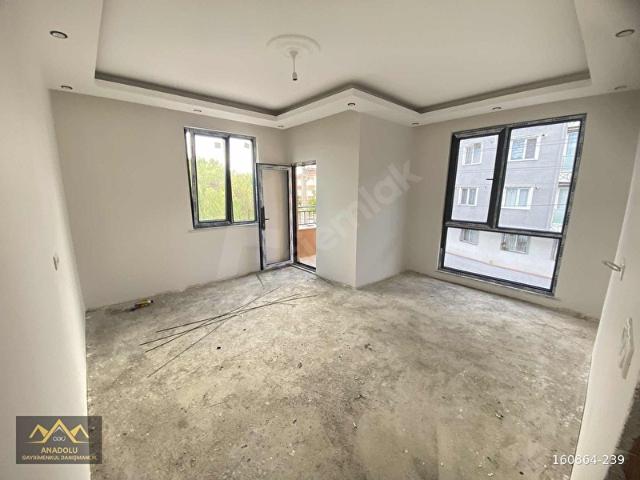 SIRASÖĞÜTLER DE 2+1 ARA KAT DAİRE AYDINLAR CD YAKIN