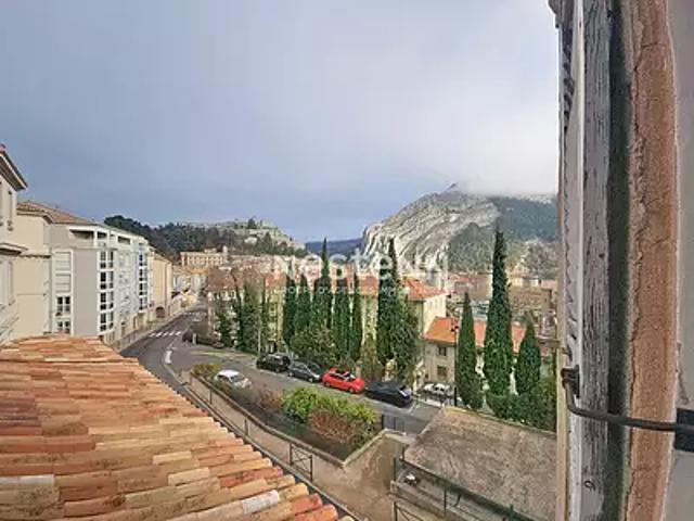 Sisteron 04200 Achat / Vente appartement 3 pièces t3 jardin balcon
