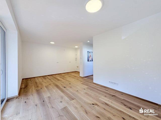 Sistrans: Erstbezug mit Balkon, Keller und Stellplatz