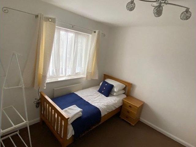 Siskin Close, Watford WD23, 1 bed semi detached house to rent, £1,400 pcm | PrimeLocation