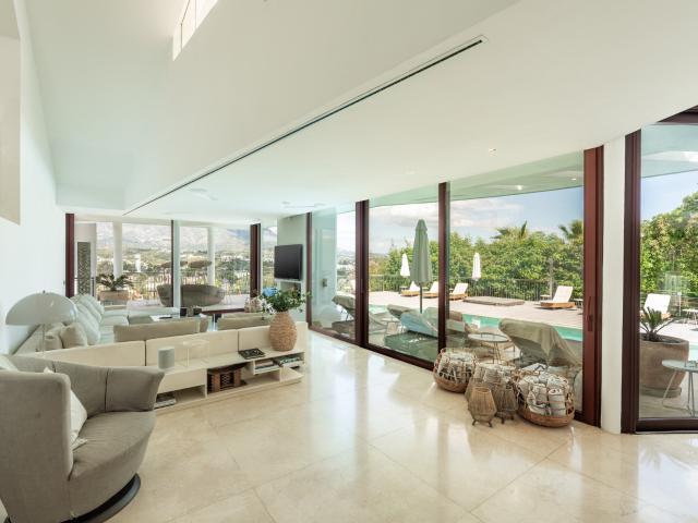 Situada en el corazón de Nueva Andalucía, esta excepcional v. 455m² Marbella