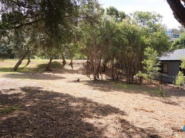 SITUATED CLOSE PROXIMITY TO LAKE VICTORIA