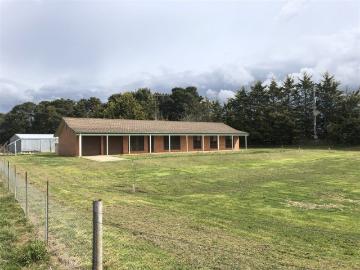 Guyong, Carcoar - Parking