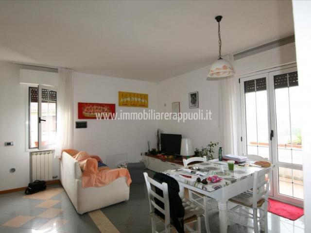 Situato nella suggestiva zona alta di Sinalunga, questo affa. 117m² Sinalunga
