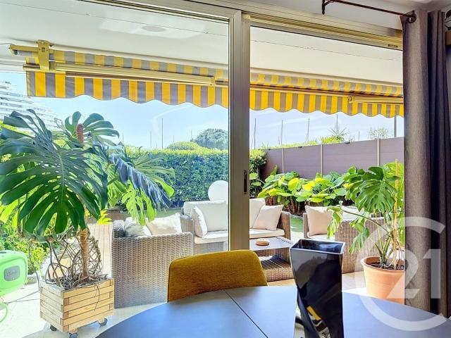 Situé au coeur du prestigieux complexe architectural de Mari. 56m² Villeneuve Loubet