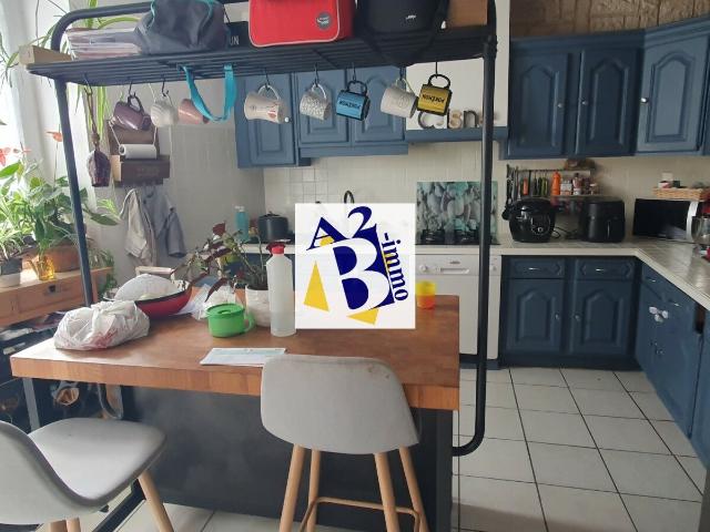 Située à 20 minutes d'Angoulême, maison de village 112m² Pranzac