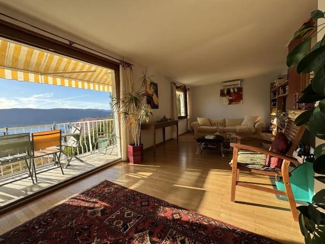 Située à Veyrier du Lac, dans un cadre très prisé pour la qu. 175m² Veyrier du Lac