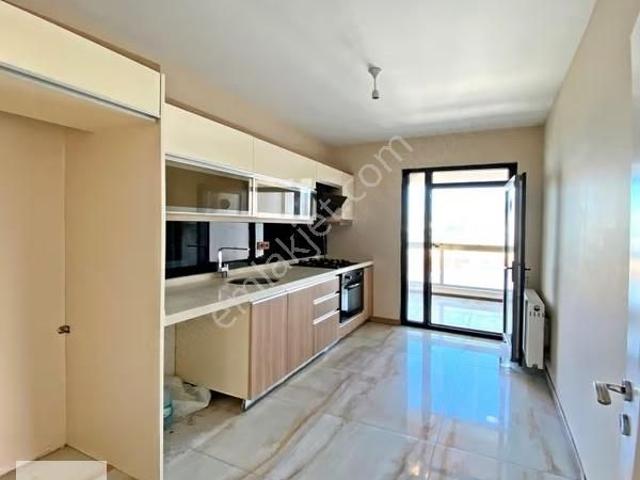 Site İçerisinde 2+1 Satılık Daire \ Tüm Sosyal İmkanlar Mevcut