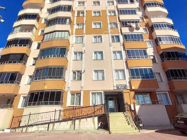 Site İçerisinde 3+1 Arakat Çift Cepheli Çift Balkonlu Kiralık