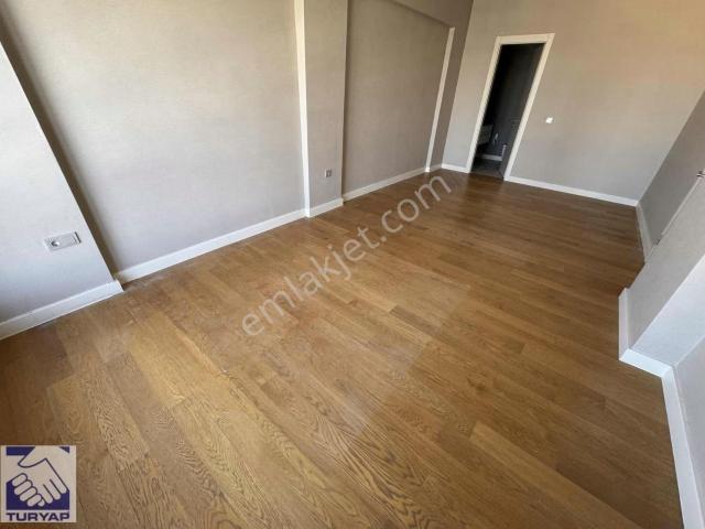Site İçerisinde 4+1 Kiralık Daire