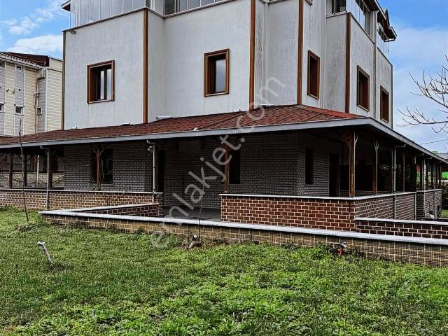 Site İçerisinde 500mt2 Arsa İçine Kurulu Satılık Villa