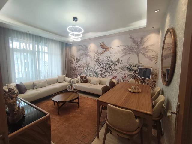 Site İçerisinde Arakat, 3+1 Ebeveyn Banyolu Masrafsız Daire