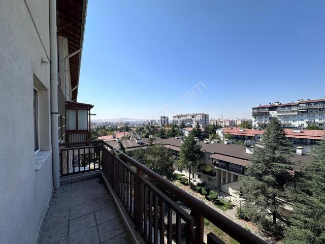 Site İçerisinde Asansörlü Ön Cephe Kapanmaz Manzaralı Daire
