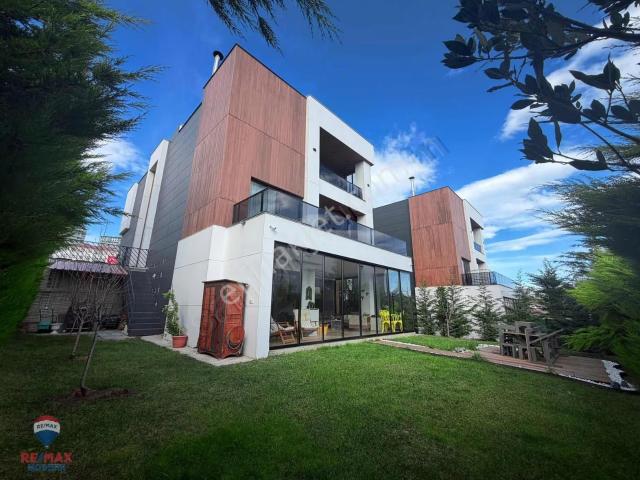 Site İçerisinde | Asansörlü | Ultra Lüks 450 M2 Villa