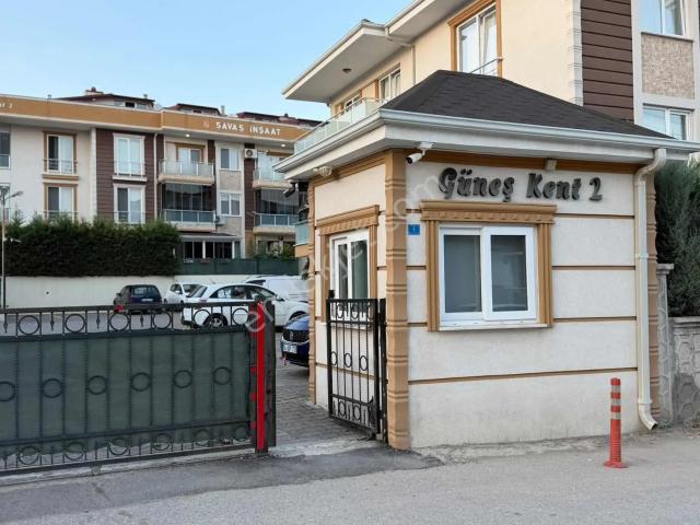 Site İçerisinde Geniş Kullanımlı Satılık 3+1 Dubleks Daire